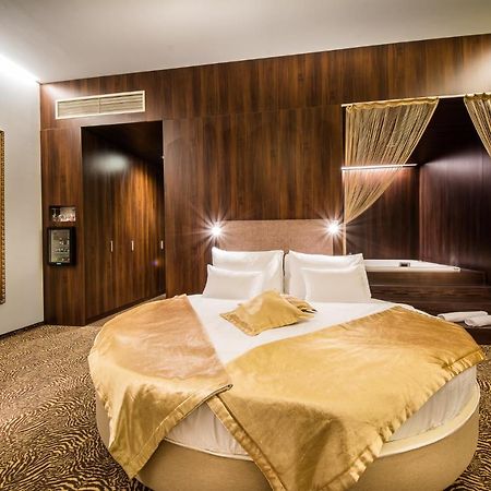 Rimske Terme Resort - Hotel Rimski Dvor リムスケ・トプリツェ エクステリア 写真
