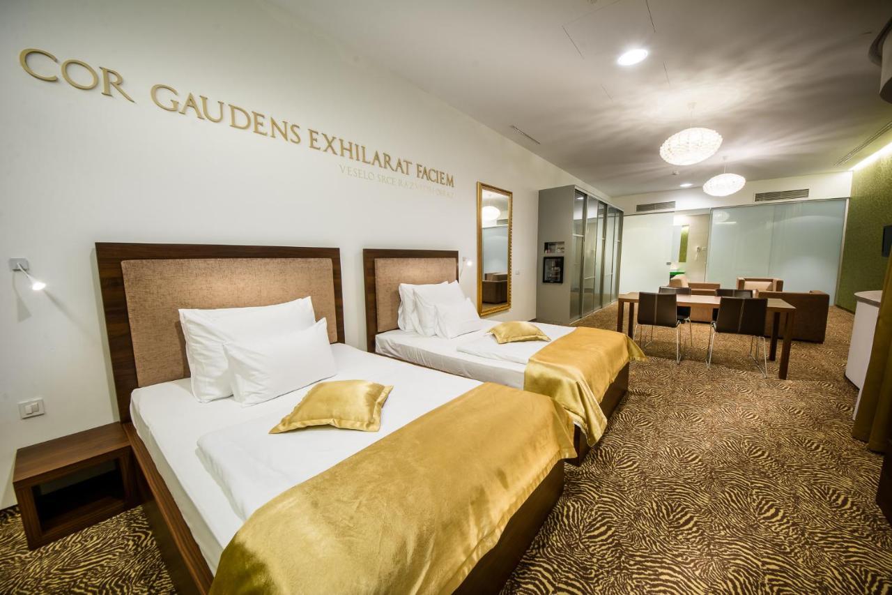 Rimske Terme Resort - Hotel Rimski Dvor リムスケ・トプリツェ エクステリア 写真